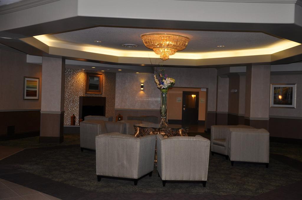 Clarion Hotel & Conference Centre Sherwood Park Esterno foto