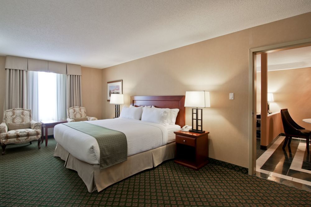Clarion Hotel & Conference Centre Sherwood Park Esterno foto